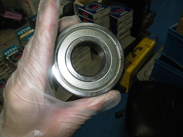 2202_bearing_02.jpg